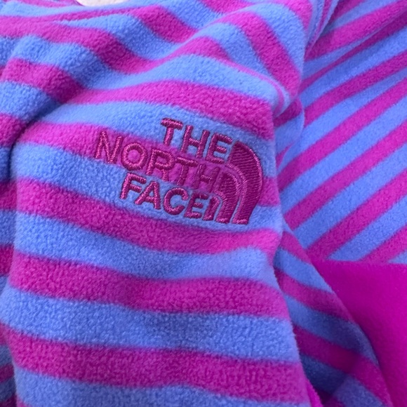 The North Face Fuchsia Jacket - Picture 5 of 6